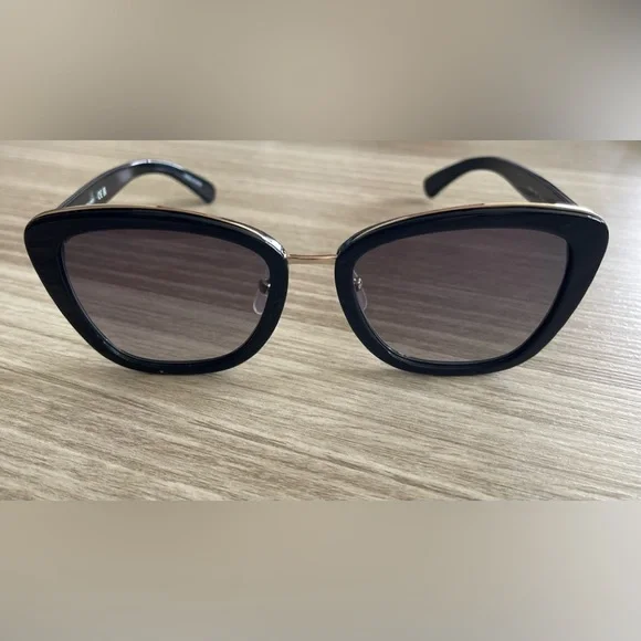 Longchamp Black Marbled Frame Sunglasses with Gradient Lenses Sunglasses Black - OTHER | Longchamp US main image 4